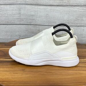 APL TechLoom Bliss Slip On White Athletic Shoes Women’s Sneaker Size 7